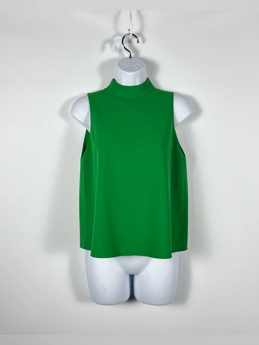 Alice + Olivia Kelly Green‎ Mock Neck  Sleeveless Crepe Top Size 2 Nwot